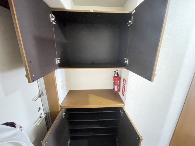 コーポラスJOYの玄関