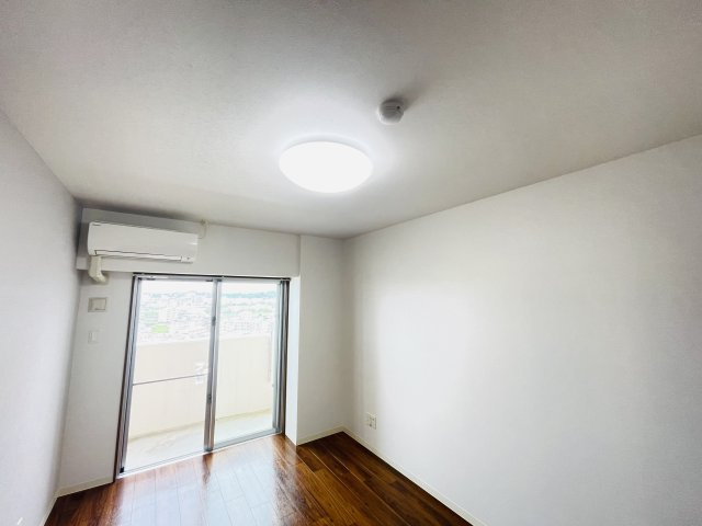 コーポラスJOYの居間・リビング|エアコンは設備ではありません