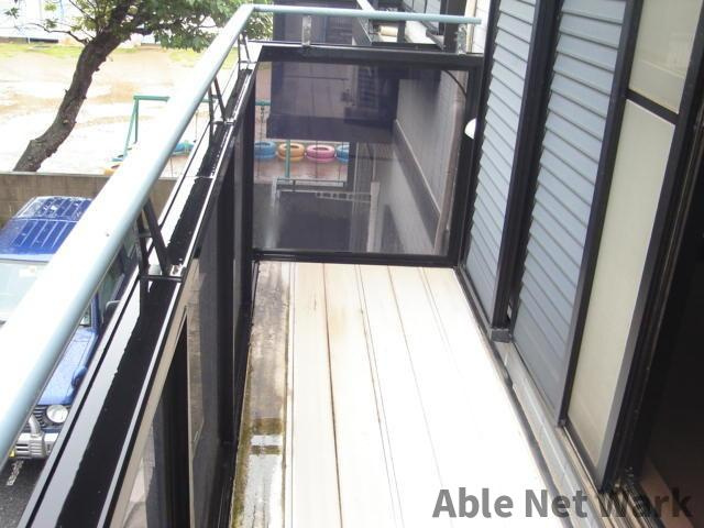 ブランドール木滝Bのバルコニー|南向きのベランダで