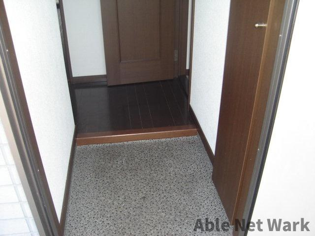 ブランドール木滝Bの玄関