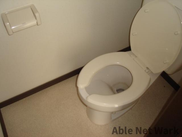 ブランドール木滝Bのトイレ|シンプルで使いやすいトイレです