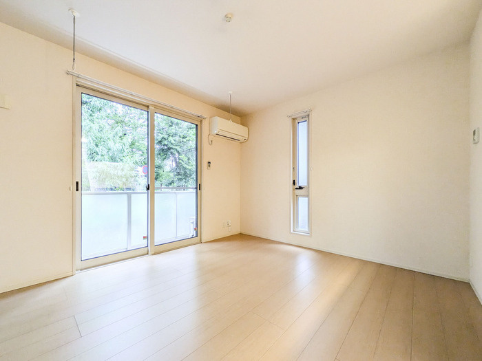 クラージュ の居間・リビング