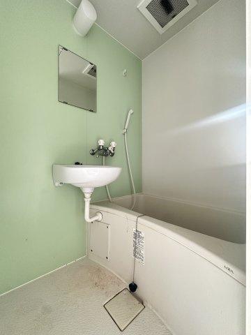 ブルーメ公園南の浴室