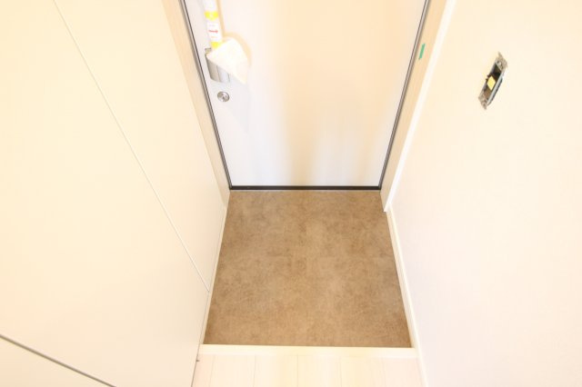 エアルレジデンス　(近大　一人暮らし)の玄関
