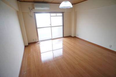 【居間・リビング】 | 喜連ロイヤル１号館