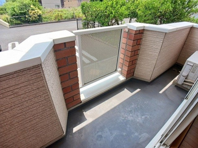 【バルコニー】 | クリスマスローズⅡ | 陽当たり良好なバルコニーです