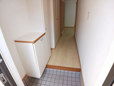 【玄関】 | オードピュールⅡ | 収納もある玄関です