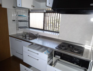 弥富市荷之上町焼田新田の中古一戸建のキッチン