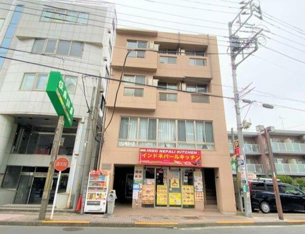 Ｄ．１中河原のエントランス