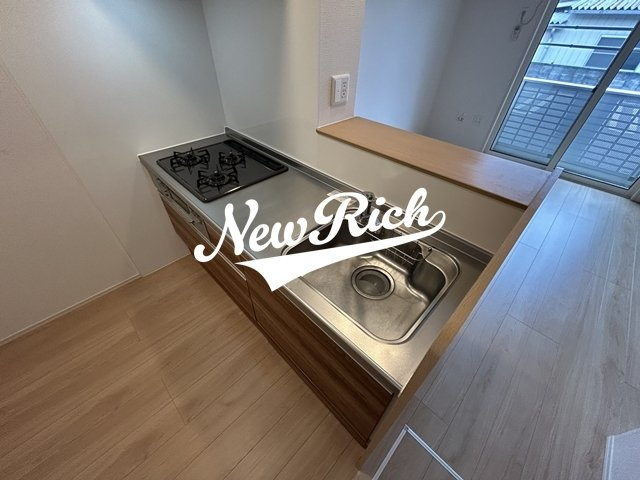 伊勢崎市赤堀今井町２丁目のアパートのキッチン