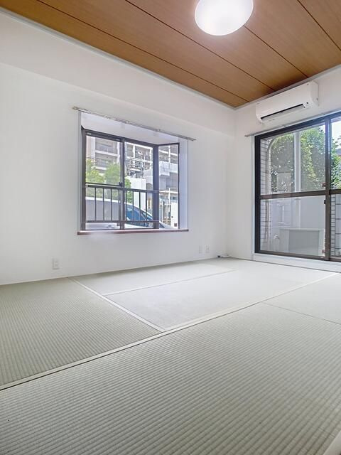 レピナールリサの内装