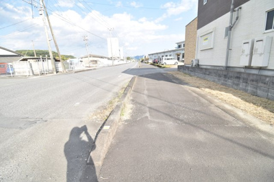 【前面道路含む現地写真】 | サンハート香月 | 北側