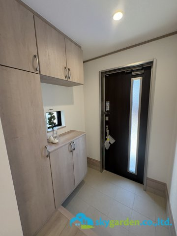 平塚市山下1丁目　新築戸建　全4棟　B号棟の玄関