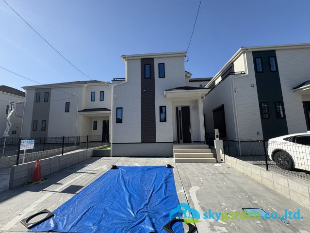 平塚市山下1丁目　新築戸建　全4棟　B号棟の前面道路含む現地写真