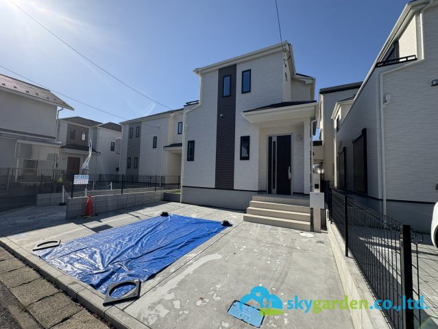 平塚市山下1丁目　新築戸建　全4棟　B号棟の前面道路含む現地写真