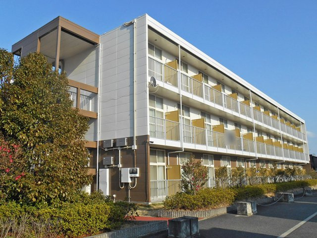 レオパレスグランデ泉Ａの外観