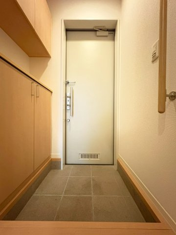 シャーメゾン南茨木の玄関