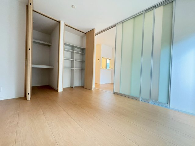 シャーメゾン南茨木の寝室