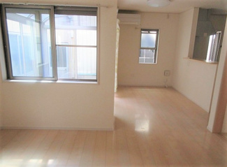 【居間・リビング】 | 川口市上青木西１丁目　中古戸建