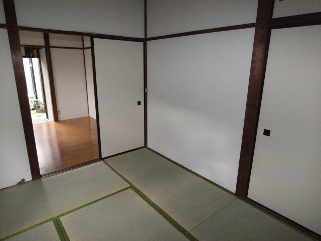 八重垣荘の和室