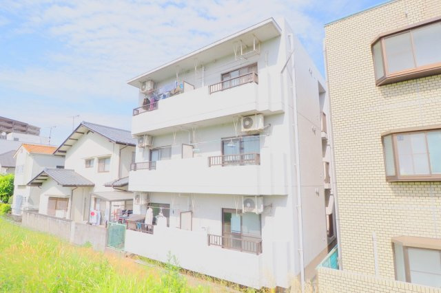 フォレスト東原の外観