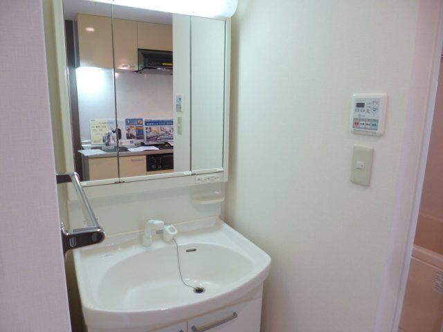 エルスプランドゥールの洗面所