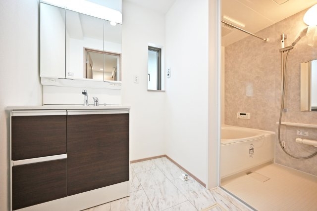 西宮市大社町新築一戸建て│2SLDK+駐車1台可の独立洗面台