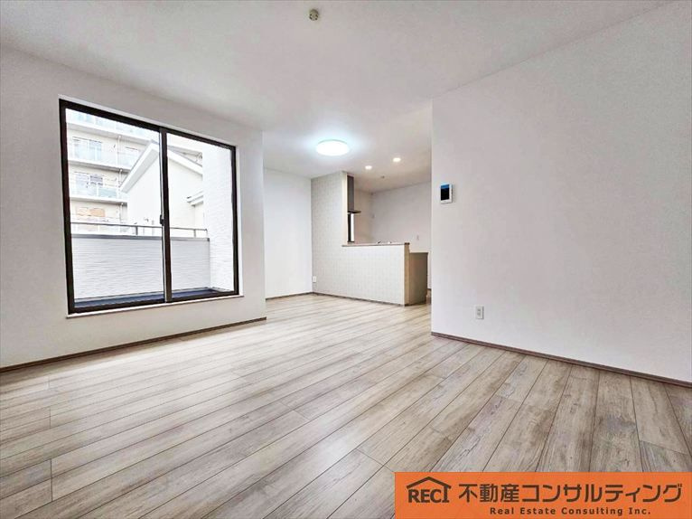 西宮市大社町　新築戸建　B号棟の内装|収納豊富！