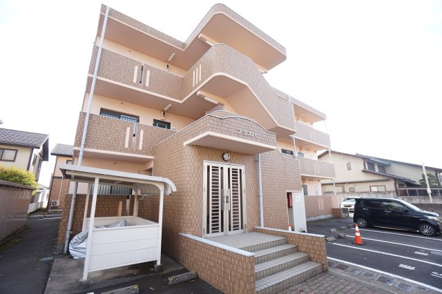 プラスパの外観