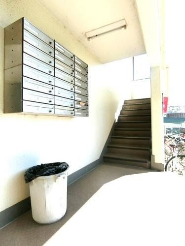福岡市東区香椎４丁目の賃貸マンションのエントランス|エントランス写真