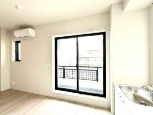 プラザ・ラ・ポールの居間・リビング