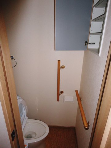 台東区谷中２丁目のアパートのトイレ