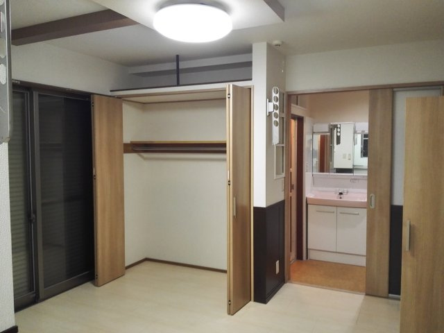 台東区谷中２丁目のアパートの収納