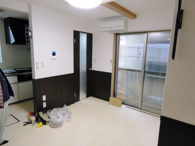 台東区谷中２丁目のアパートの洋室