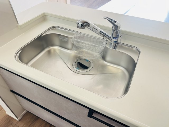 知多市つつじが丘3丁目11番17『仲介手数料無料』新築戸建てのキッチン