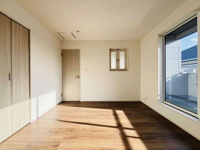 知多市つつじが丘3丁目11番17『仲介手数料無料』新築戸建ての洋室