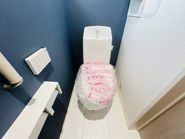 知多市つつじが丘3丁目11番17『仲介手数料無料』新築戸建てのトイレ