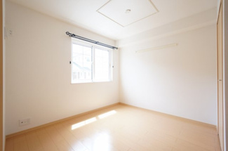 【洋室】 | サニーヒルズＡ | ※反転タイプの写真です。