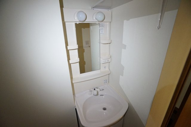 ブリリアントヒルの独立洗面台