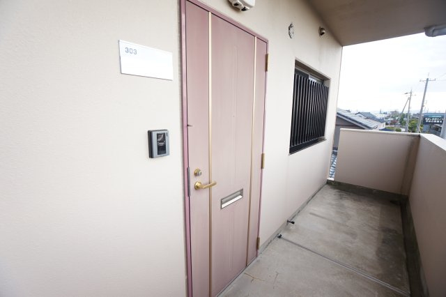 ブリリアントヒルの玄関