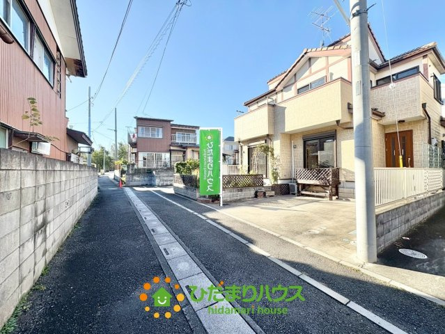 加須市久下５丁目　中古一戸建ての前面道路含む現地写真|2025年11月28日　撮影