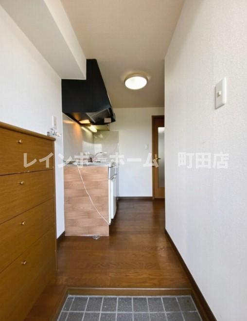 ニューアイコーマンションの玄関|きれいな玄関です