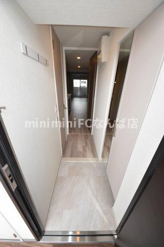 アーバネックス心斎橋イーストの玄関