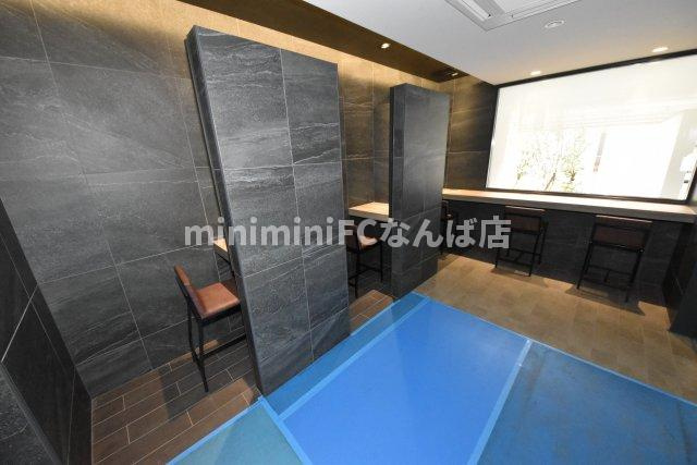 アーバネックス心斎橋イーストのエントランス