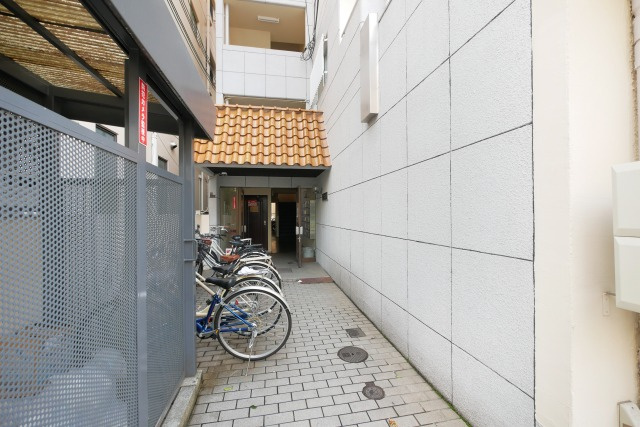 コーポあびこのエントランス