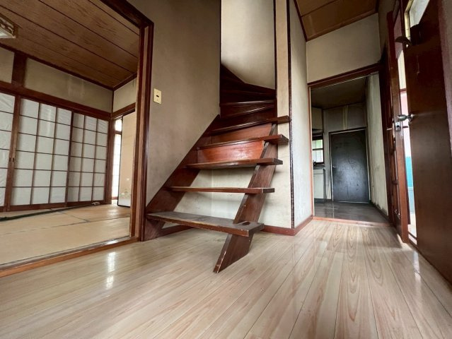 -三丁目不動産-　熊谷市柿沼　駐車3台可の内装