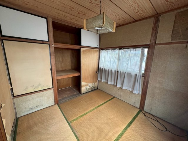 -三丁目不動産-　熊谷市柿沼　駐車3台可の和室