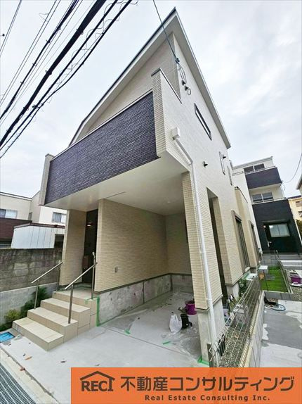 西宮市大社町　新築戸建　A号棟の駐車場