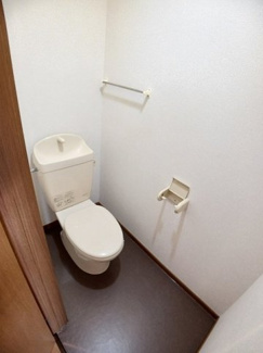 【トイレ】 | コモド・カーサたなかⅡ | シンプルで使いやすいトイレです