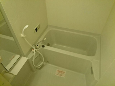 【浴室】 | アスタ－ラビスタⅡ | きれいなお風呂です